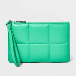 Wristlet Zip Pouch Clutch Green